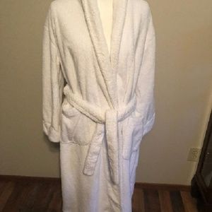POTTERY BARN PLUSH SPA ROBE WHITE S/M
